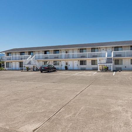 Sundowner Motel スクイム エクステリア 写真