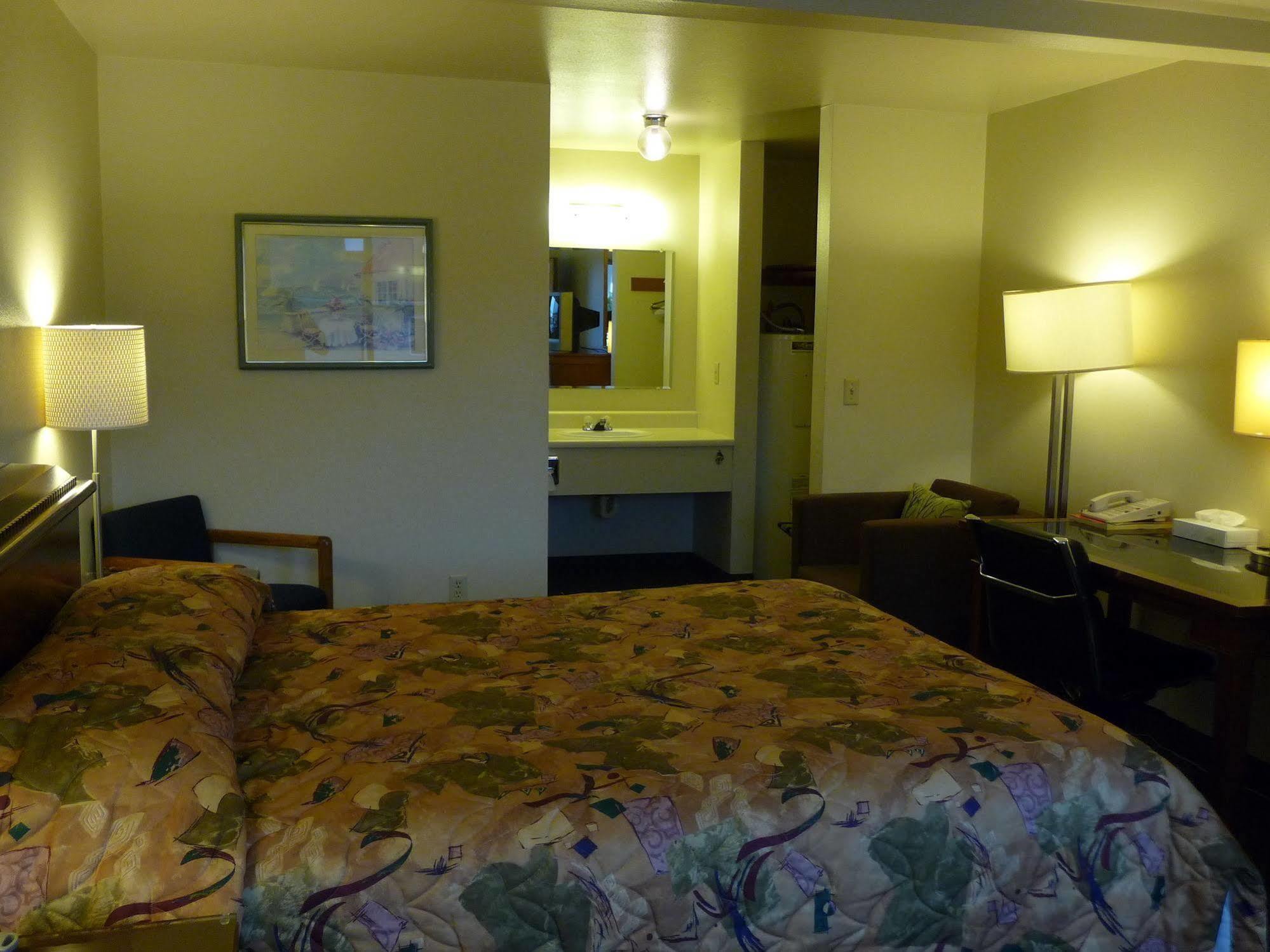 Sundowner Motel スクイム エクステリア 写真