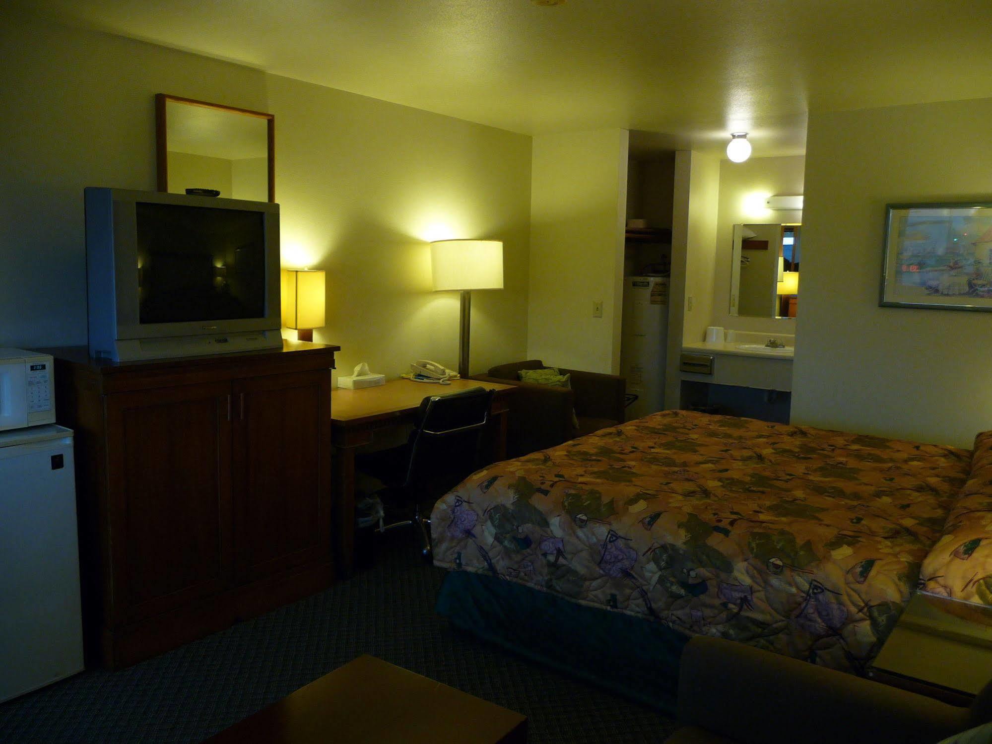 Sundowner Motel スクイム エクステリア 写真