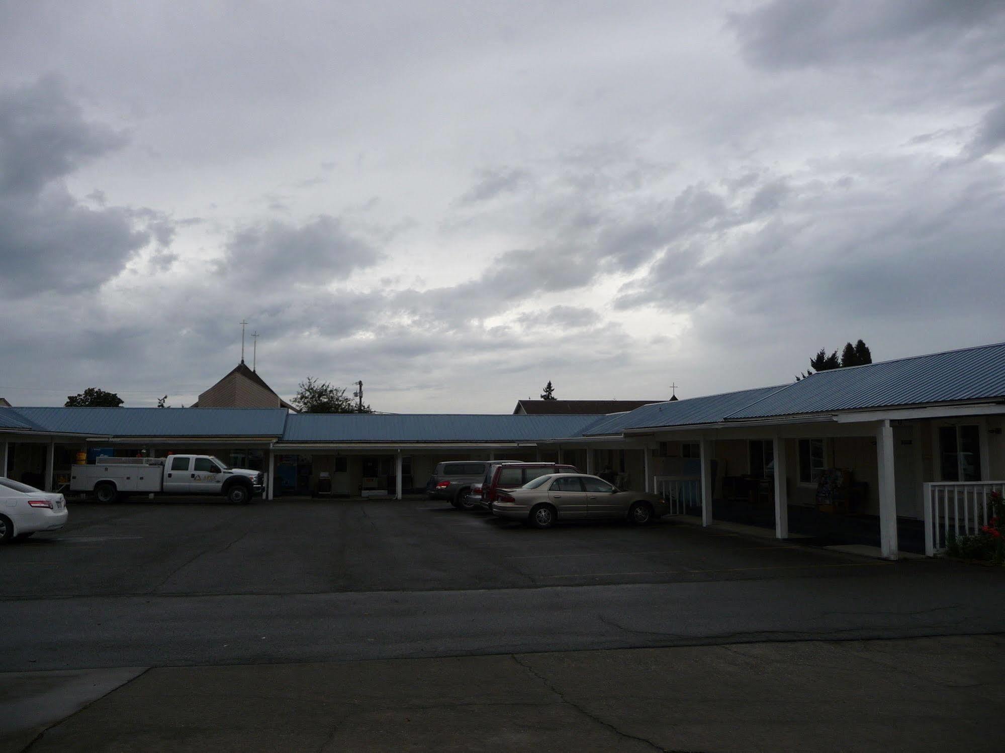 Sundowner Motel スクイム エクステリア 写真